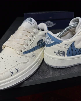 کتانی تراویس نورث فیس ست