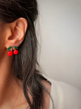 گوشواره های گیلاس