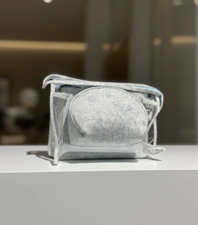 کیف لوازم آرایش سه تکه طرحدار در سه رنگ