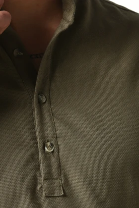 پیراهن یقه قاپک دار مردانه