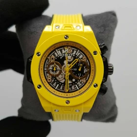 ساعت مچی مردانه هابلوت Hublot سه موتوره کرنوگراف بند رابر با قفل پروانه‌ای و جعبه کادویی