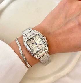 ساعت مچی زنانه کارتیر سانتوس مدل صفحه مربعی جنس بند و بدنه استیل