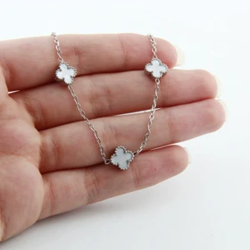 گردنبند زنانه طرح ونکلیف (نقره ای سفید)