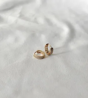 گوشواره حلقه‌ای نگین‌دار