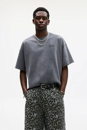 تیشرت مردانه pull-and-bear