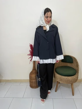 کت ماه آبی