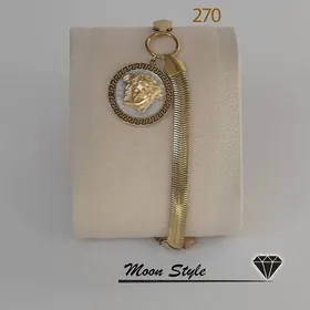 دستبند زنانه استیل طرح ورساچه رنگ ثابت