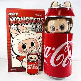 عروسک کلکسیونی لبوبو کوکا کولا