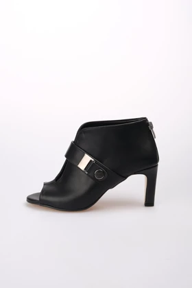 کفش پاشنه‌بلند کلاسیک زنانه میوگوستو mio-gusto