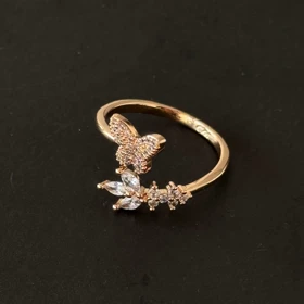 انگشتر پروانه