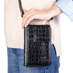 کیف پاسپورتی چرم زنانه