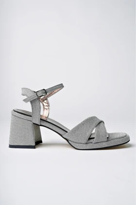 کفش پاشنه‌بلند کلاسیک زنانه میرانین meyranin-ayakkabilari