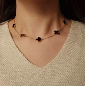 گردنبند ونکلیف