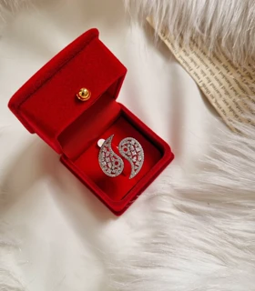 انگشتر جواهری ژوپینگ مدل سلطنتی