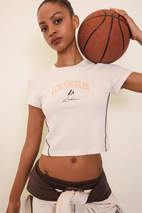 تیشرت آستین کوتاه ورزشی DeFactoFit NBA Los Angeles Lakers Slim Crop Fit Crew D6122AX25SP