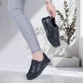 کفش چرم زنانه مدل فانوس بندی ساده