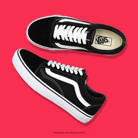 کتانی ونس اولد اسکول - Vans Old Skool Classic Black/White Sneakers