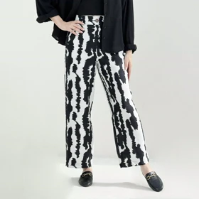 شلوار زنانه طرحدار منگو