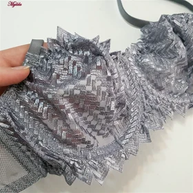 ست شورت و سوتین زنانه مدل فنردار نقره ای برتا کد 5100-2420-GG