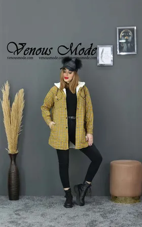 پالتو چهارخونه داخل ببعی