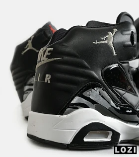 کفش کتانی ساق‌دار مردانه مشکی Nike air jordan 6