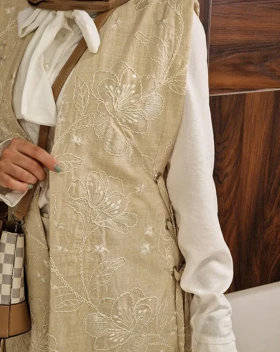 وست کاملیا کد 2 (رنگبندی)