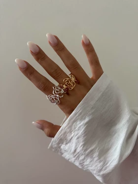 انگشتر گل فنری