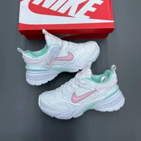 کفش نایک وومرو 5 سفید صورتی Nike Vomero 5 White Pink