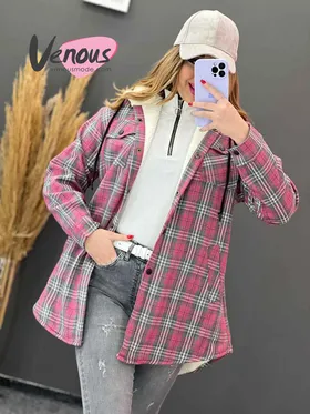 پالتو چهارخونه داخل ببعی