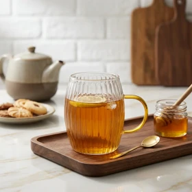 ماگ پیرکس دسته عسلی خطی