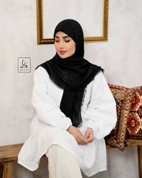 روسری نخی حاشیه لمه مشکی