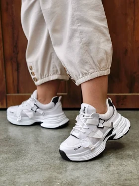 کتانی بغل پروانه ای