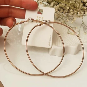 گوشواره حلقه‌ای طلایی زرمیس