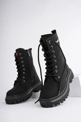 بوت و نیم بوت بچگانه مک‌دارک mcdark