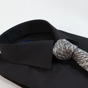 پیراهن مشکی