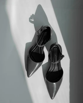 کفش نوک تیز