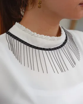 زیر مانتویی الیزه