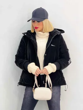 کاپشن سیلیکونی Nike