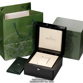جعبه اورجینال‌ای پی Audemars Piguet box 01