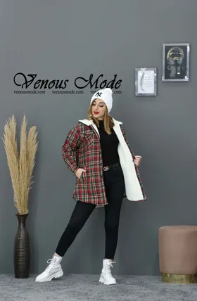 پالتو چهارخونه داخل ببعی