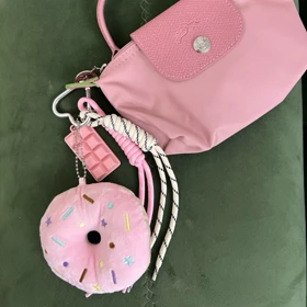 چارم بگ دونات