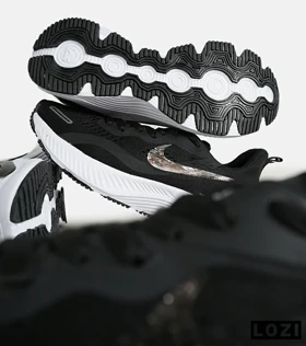 کفش کتانی مردانه و زنانه مشکی طلایی NIKE zoom X