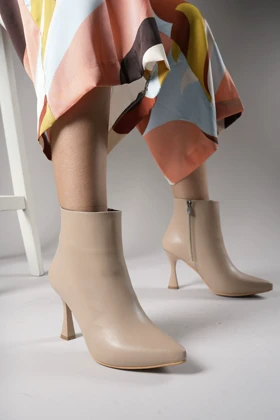 بوت و نیم بوت زنانه ریکان riccon