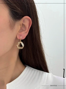 گوشواره آویز مثلثی ورساچه