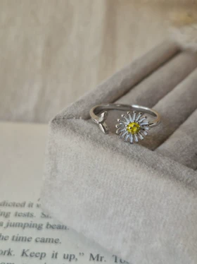 انگشتر گل بابونه و وال