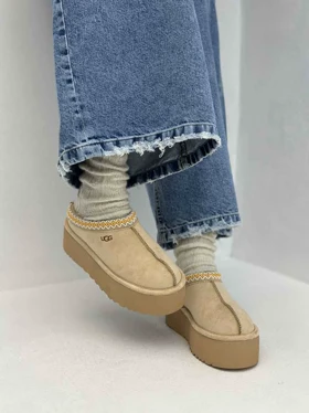 UGG رودوخت