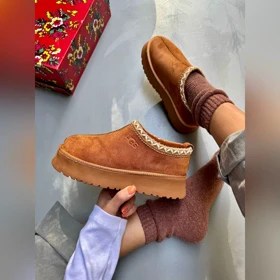 نیم بوت آگ تاز
