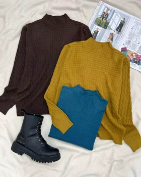 پلیور بافت یقه ایستاده طرح برجسته کد 5506