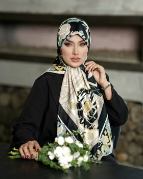 روسری دست دوز مجلسی ابریشم