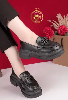 کالج زنانه لژدار ورنی و چرم